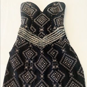 Black & gold Sleeveless dress